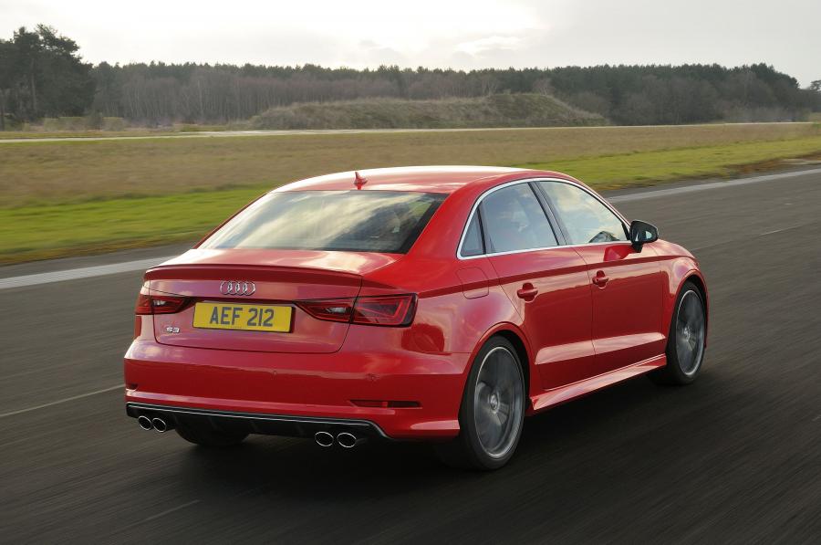  Audi S3 Sedan (8V) 2013 года  (UK) (фото 14 из 53)